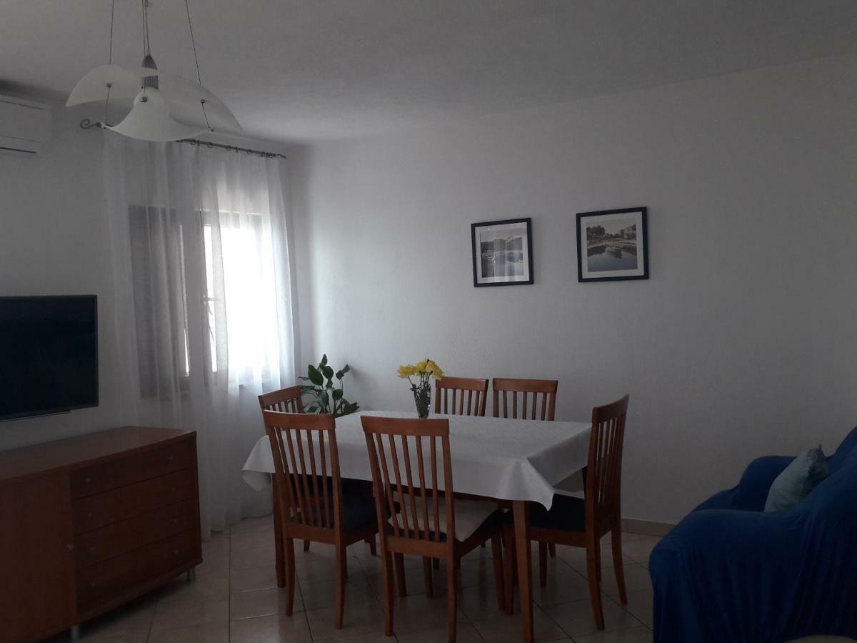 Apartmani Mara I Kata Omiš Exteriér fotografie