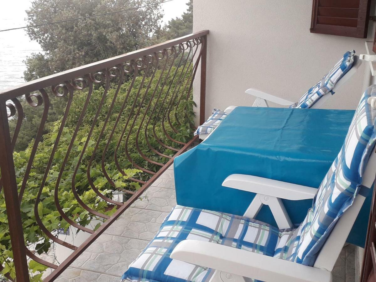 Apartmani Mara I Kata Omiš Exteriér fotografie