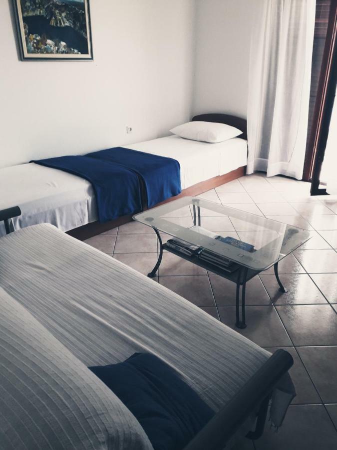 Apartmani Mara I Kata Omiš Exteriér fotografie