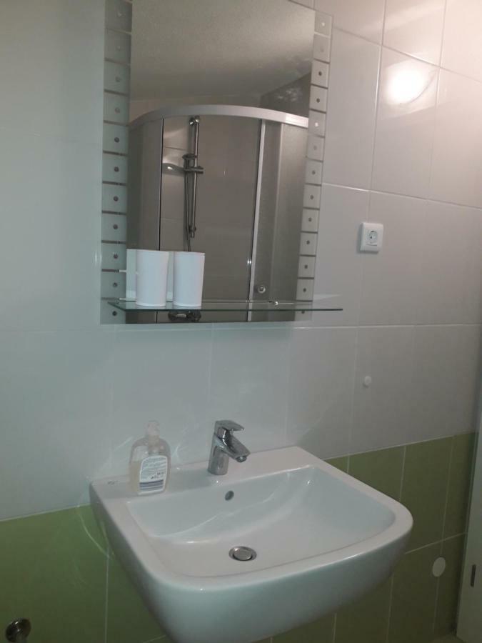 Apartmani Mara I Kata Omiš Exteriér fotografie