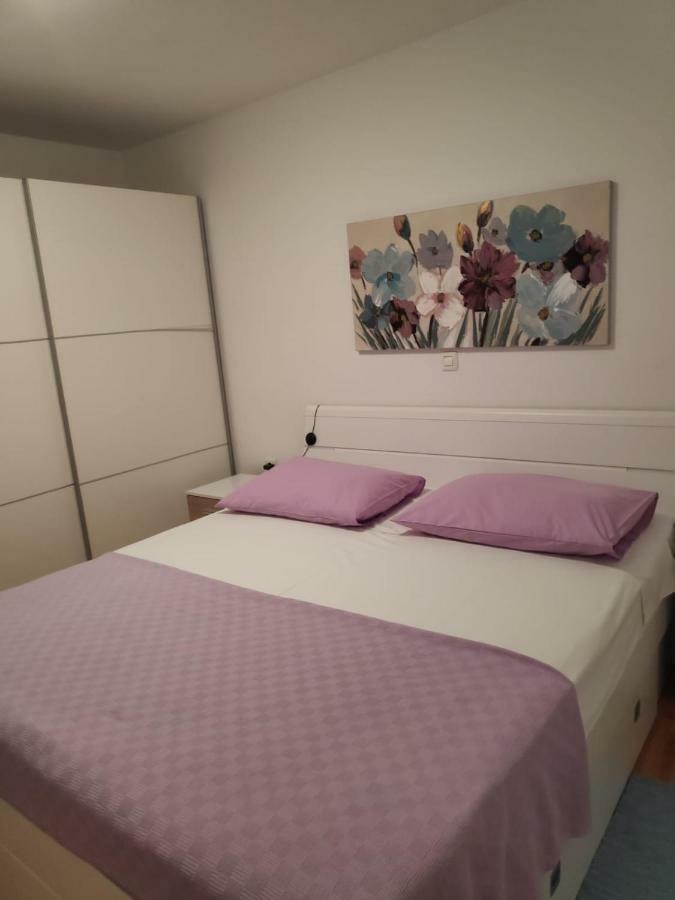Apartmani Mara I Kata Omiš Exteriér fotografie