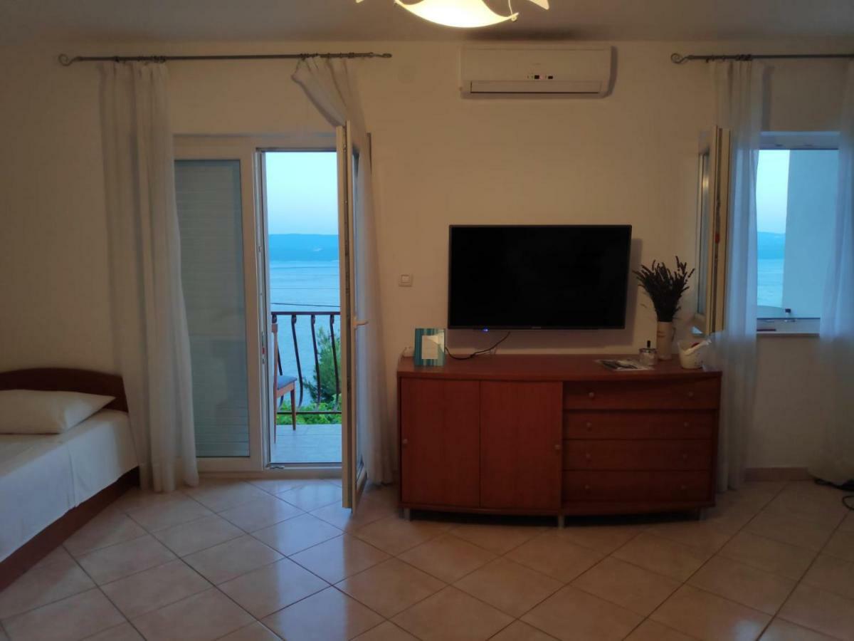 Apartmani Mara I Kata Omiš Exteriér fotografie